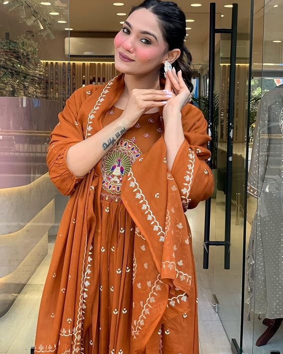 Women Rayon Printed Anarkali Kurta Set with Dupatta